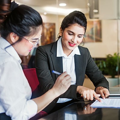 Service intermédiaire avec les banques, assurances et secrétariats sociaux